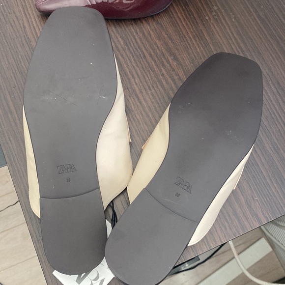 Never Worn Square Toe Beige Mules - Picture 2 of 2